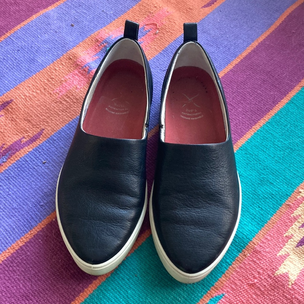 Ecco Gillian Slip On sneaker